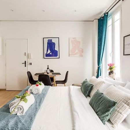 Suite Paris, Tour Eiffel, Champs Elysees エクステリア 写真