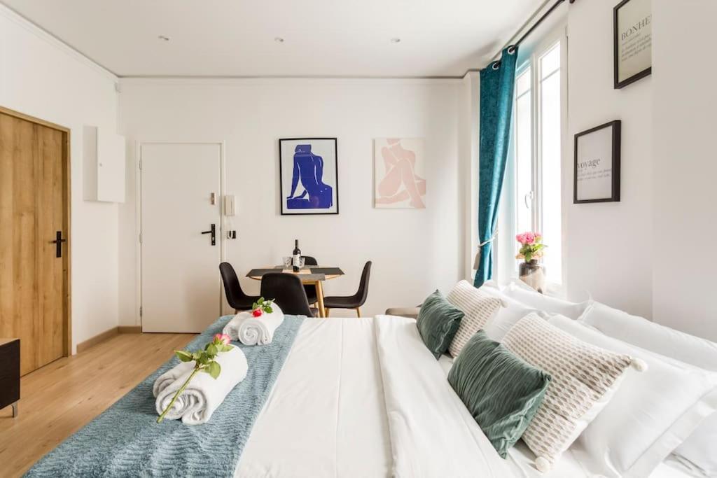 Suite Paris, Tour Eiffel, Champs Elysees エクステリア 写真