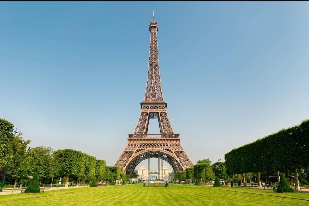 Suite Paris, Tour Eiffel, Champs Elysees エクステリア 写真