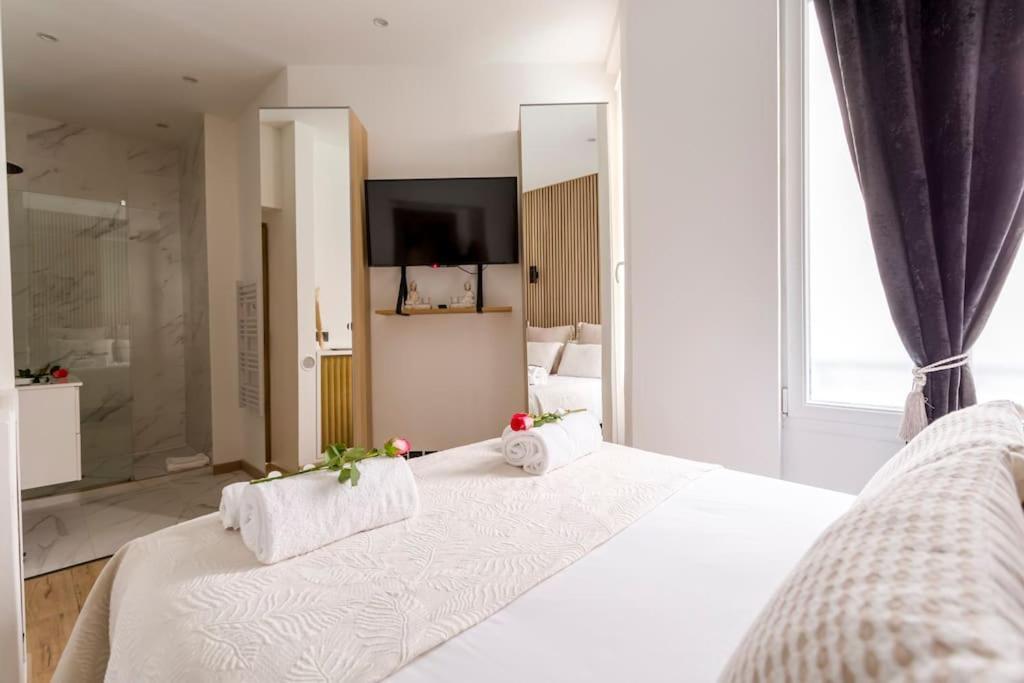 Suite Paris, Tour Eiffel, Champs Elysees エクステリア 写真